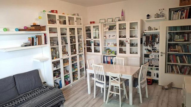 Eladó téglalakás, XV. kerületben, Illyés Gyula utcában