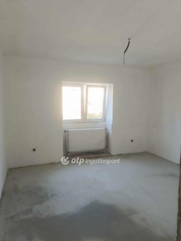 Eladó családi ház, Hatvanban 65 M Ft, 2+2 szobás