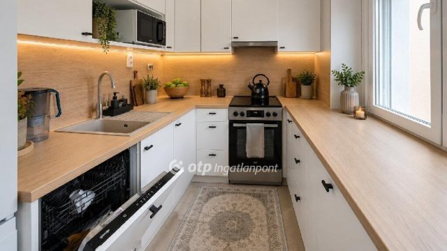 Eladó panellakás, Budapesten, XXI. kerületben 71.999 M Ft