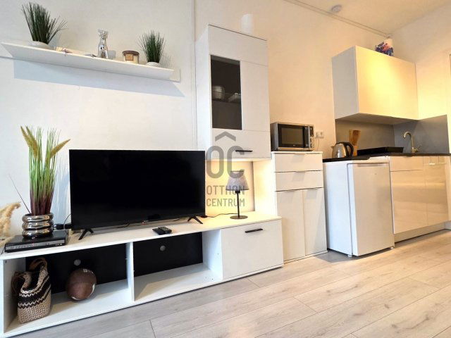 Eladó nyaraló, Balatonföldváron 54.9 M Ft, 2 szobás