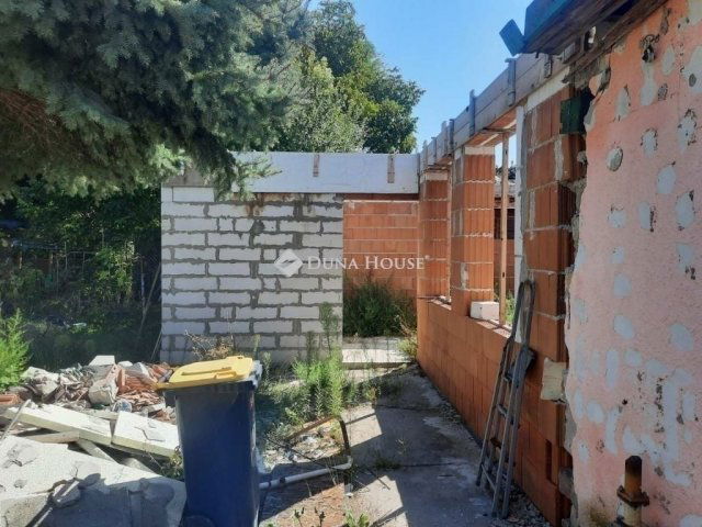 Eladó családi ház, Budapesten, XXI. kerületben 45.9 M Ft