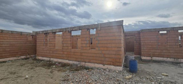 Eladó családi ház, Dunaharasztin 99.99 M Ft, 4 szobás