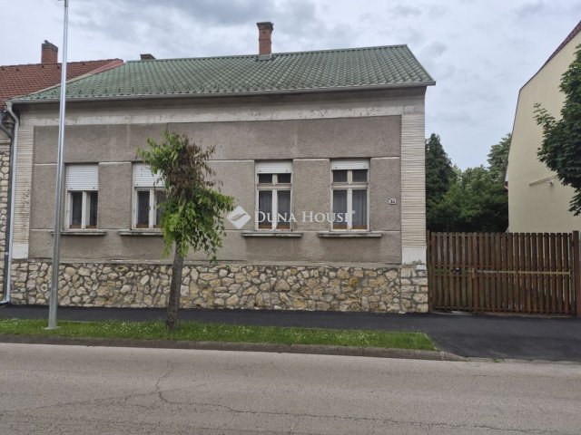 Eladó családi ház, Zalaegerszegen, Petőfi Sándor utcában