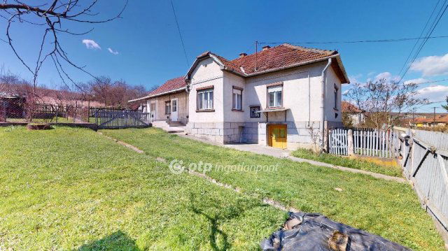 Eladó családi ház, Szuhogyon 8.9 M Ft, 2 szobás