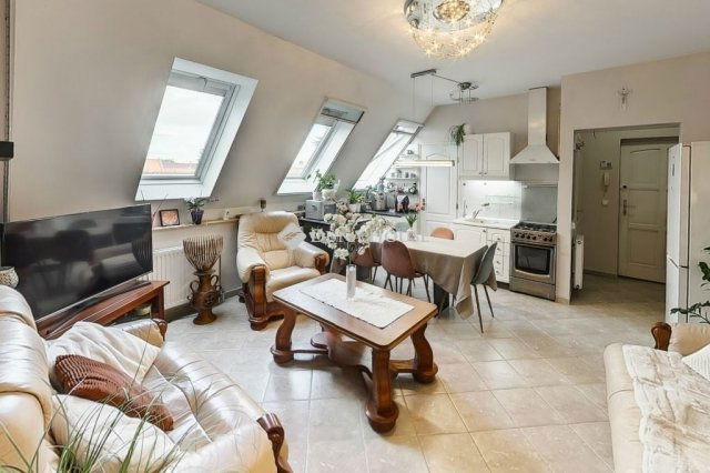 Eladó téglalakás, Kecskeméten 73.49 M Ft, 4 szobás