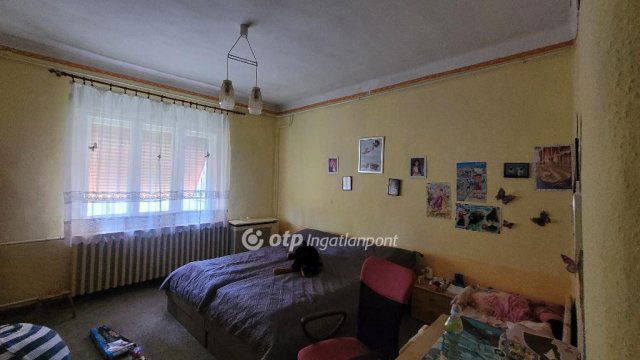 Eladó családi ház, Jászalsószentgyörgyon 16.5 M Ft, 2 szobás