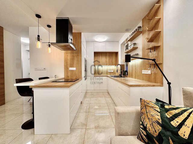 Eladó sorház, Lébényben 75.9 M Ft, 3 szobás