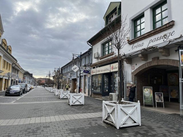 Eladó iroda, Budapesten, III. kerületben 60 M Ft