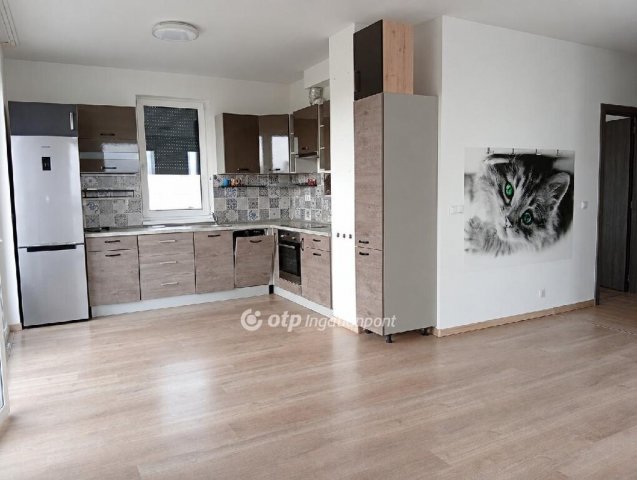 Kiadó téglalakás, albérlet, Veszprémben 280 E Ft / hó