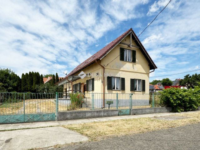 Eladó családi ház, Kerepesen 84 M Ft, 5 szobás