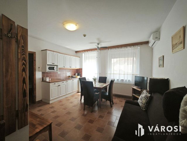 Eladó hotel, Sárváron 325 M Ft, 33 szobás / költözzbe.hu