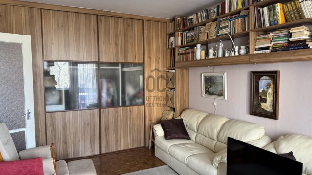 Eladó téglalakás, Veszprémben 52.9 M Ft, 2 szobás