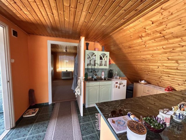 Eladó családi ház, Abonyban 74 M Ft, 3 szobás