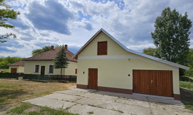 Eladó mezogazdasagi ingatlan, Ruzsán 39 M Ft