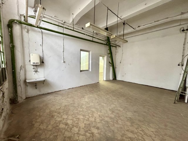 Eladó ipari ingatlan, Budapesten, IX. kerületben 54.5 M Ft