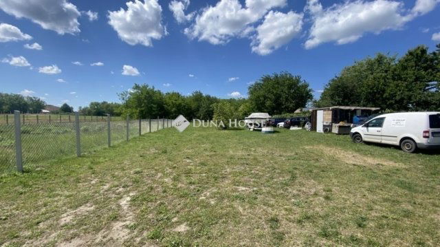 Eladó családi ház, Nagykátán 89.9 M Ft, 6 szobás