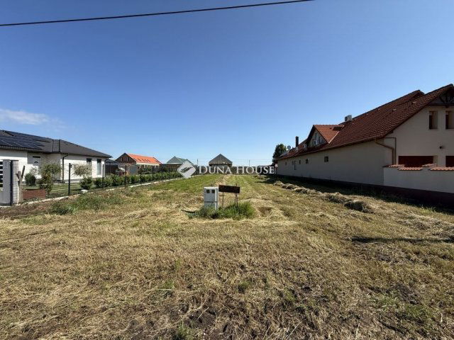 Eladó telek, Deszken 26 M Ft / költözzbe.hu