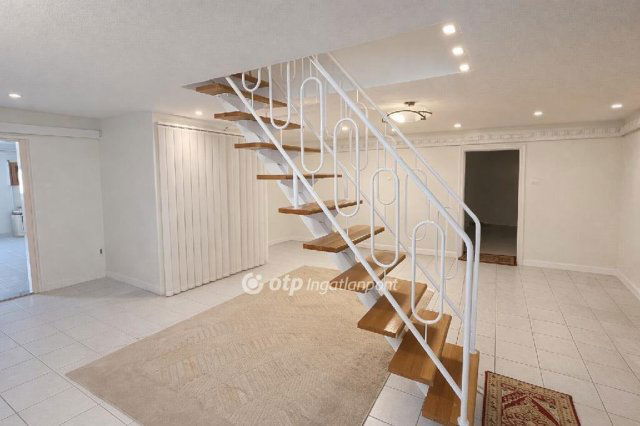 Eladó családi ház, Egerben 149.9 M Ft, 4 szobás