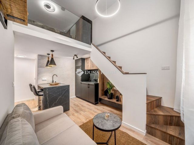 Eladó téglalakás, Budapesten, VII. kerületben 49.9 M Ft