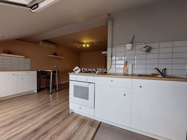 Eladó téglalakás, Baján 24.9 M Ft, 2 szobás