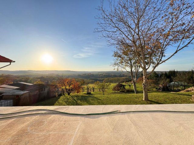 Eladó családi ház, Zalaegerszegen 89.9 M Ft, 7 szobás