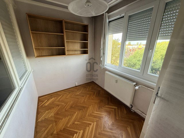 Eladó panellakás, Budapesten, XI. kerületben, Fehérvári úton