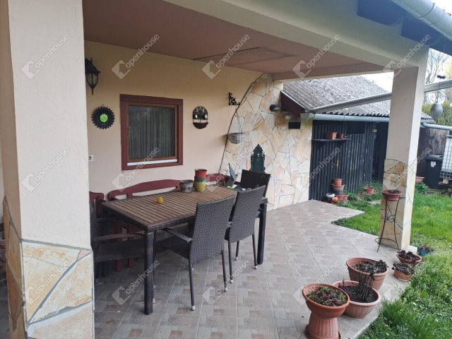 Eladó családi ház, Lentiben 62.9 M Ft, 4 szobás