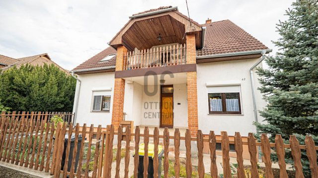 Eladó családi ház, Pakson 89 M Ft, 5 szobás