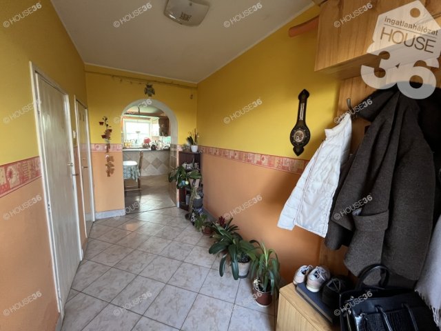 Eladó mezogazdasagi ingatlan, Solton 35.9 M Ft, 3 szobás