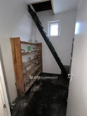 Eladó családi ház, Kishartyánon 19.9 M Ft, 3 szobás
