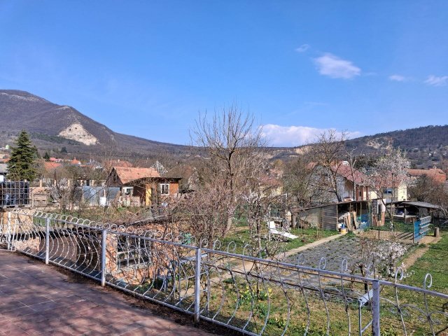 Eladó családi ház, Pilisszántón 94.5 M Ft, 4+2 szobás