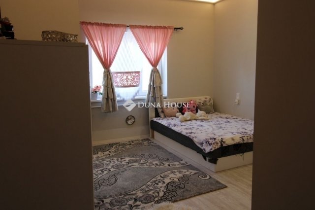 Eladó családi ház, Szegeden 46 M Ft, 2 szobás