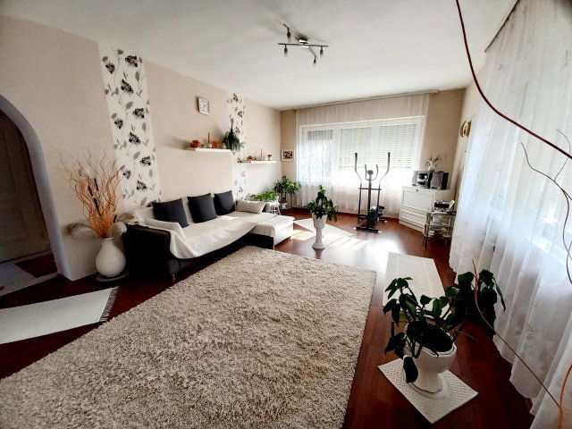 Eladó családi ház, Erdőkertesen 135 M Ft, 5 szobás