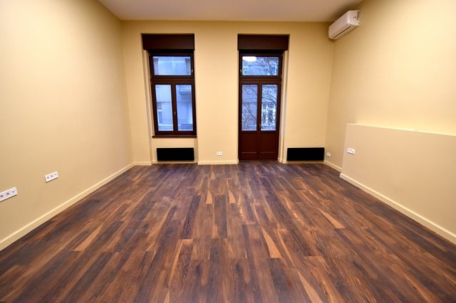 Eladó téglalakás, Budapesten, XI. kerületben, Budafoki úton