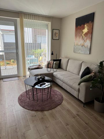 Eladó téglalakás, Velencén 62.5 M Ft, 2 szobás