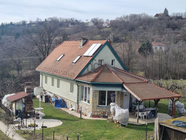 Eladó családi ház, Balatonalmádiban 98 M Ft, 3 szobás