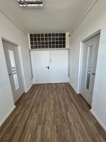 Eladó iroda, Veszprémben 32.4 M Ft, 2 szobás