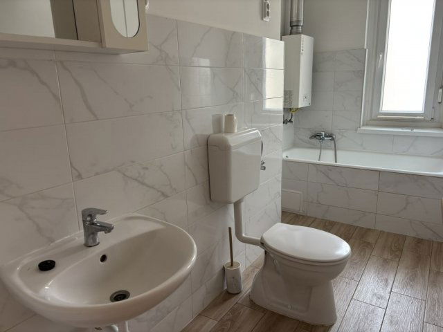 Kiadó téglalakás, albérlet, Szolnokon 130 E Ft / hó, 2 szobás