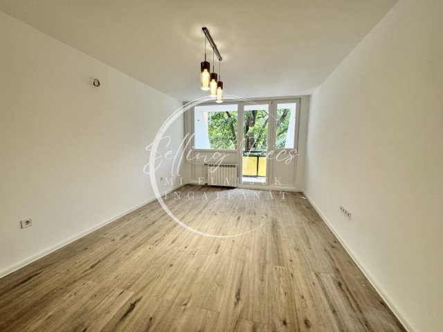 Eladó panellakás, Pécsett, Endresz György utcában 55.9 M Ft