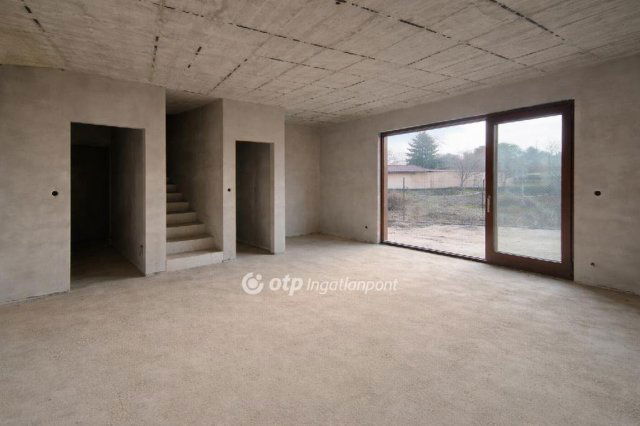 Eladó ikerház, Gárdonyban 115 M Ft, 1+3 szobás