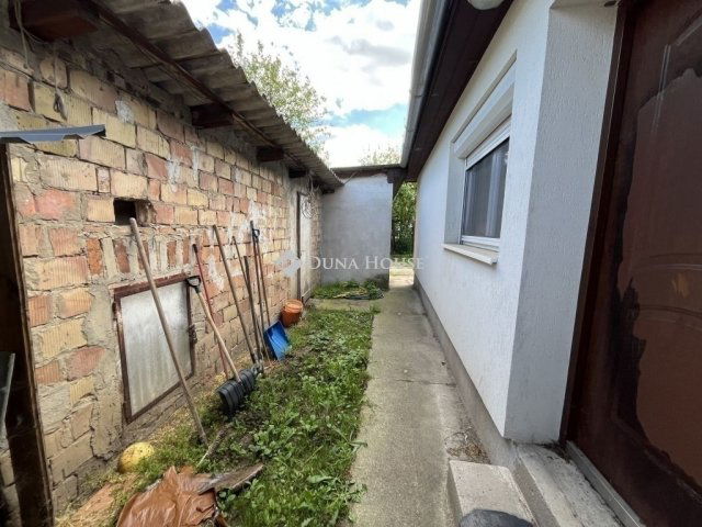 Eladó családi ház, Monorierdőn 60 M Ft, 4 szobás