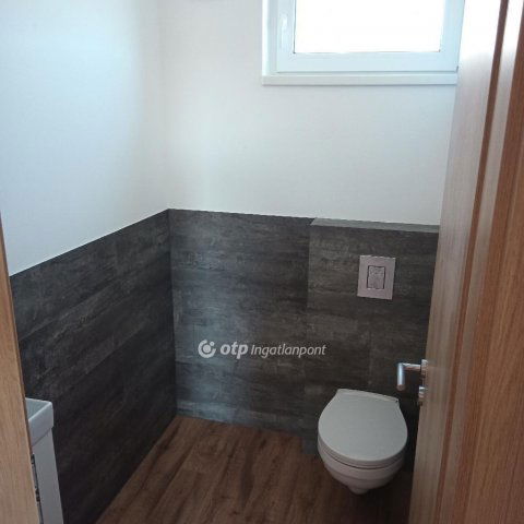 Eladó ikerház, Tordason 73.5 M Ft, 1+3 szobás