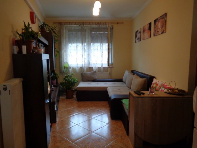 Eladó téglalakás, Érden 72 M Ft, 4 szobás