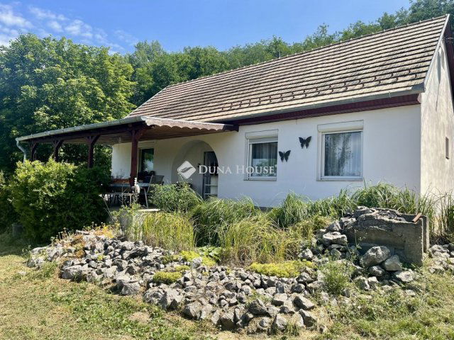 Eladó családi ház, Kurdon 32 M Ft, 4 szobás