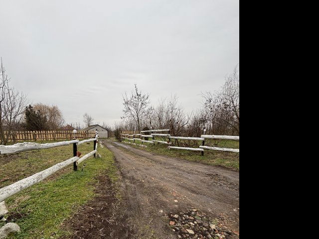 Eladó családi ház, Bakson 12.5 M Ft, 2 szobás