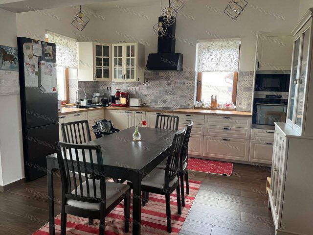 Eladó családi ház, Vértessomlón 128 M Ft, 3+1 szobás