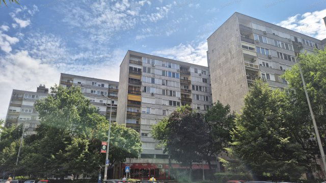 Eladó panellakás, Kecskeméten 48 M Ft, 2+1 szobás