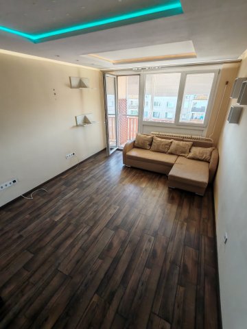 Eladó panellakás, Szegeden, Retek utcában 54.99 M Ft, 3 szobás