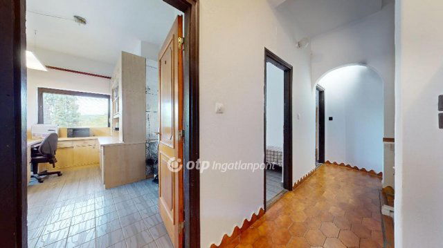 Eladó családi ház, Miskolcon 135 M Ft, 5+4 szobás