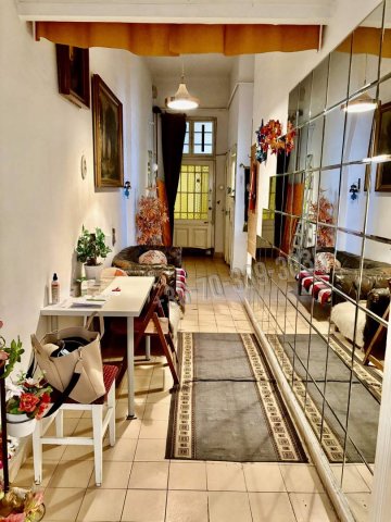Eladó téglalakás, Budapesten, V. kerületben 99 M Ft, 1+2 szobás